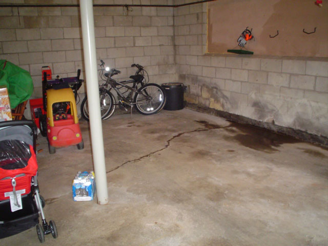 Louisville Floor Crack in foundation, call the experts in foundation repair and crack repair